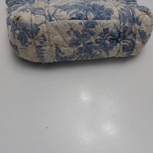 Vera Bradley Vintage Blue Toile Set NWT - Picture 6 of 7